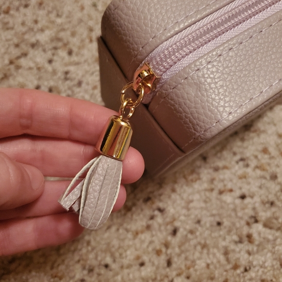 Travel size jewelry box - Picture 3 of 8